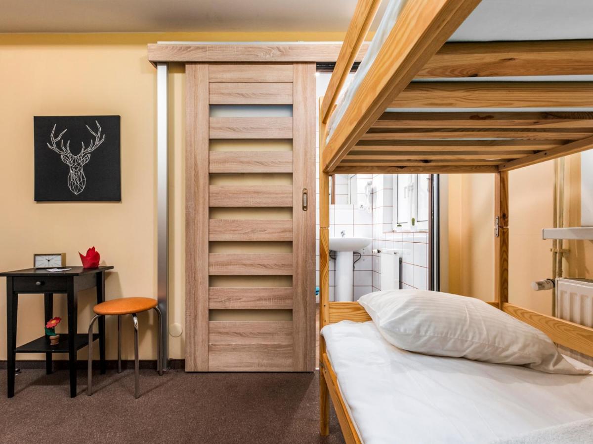 Luxhostel24 Варшава Экстерьер фото