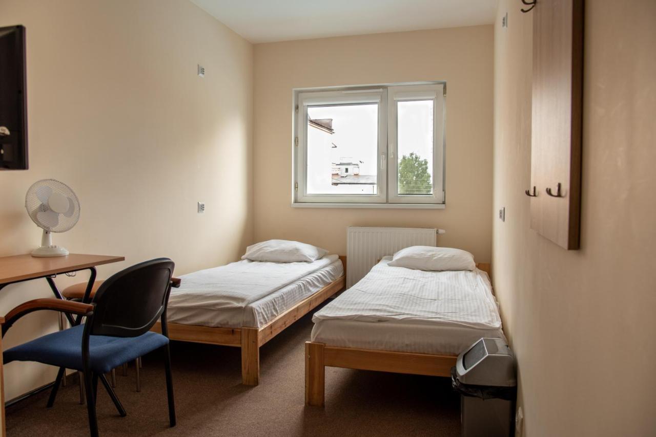 Luxhostel24 Варшава Экстерьер фото