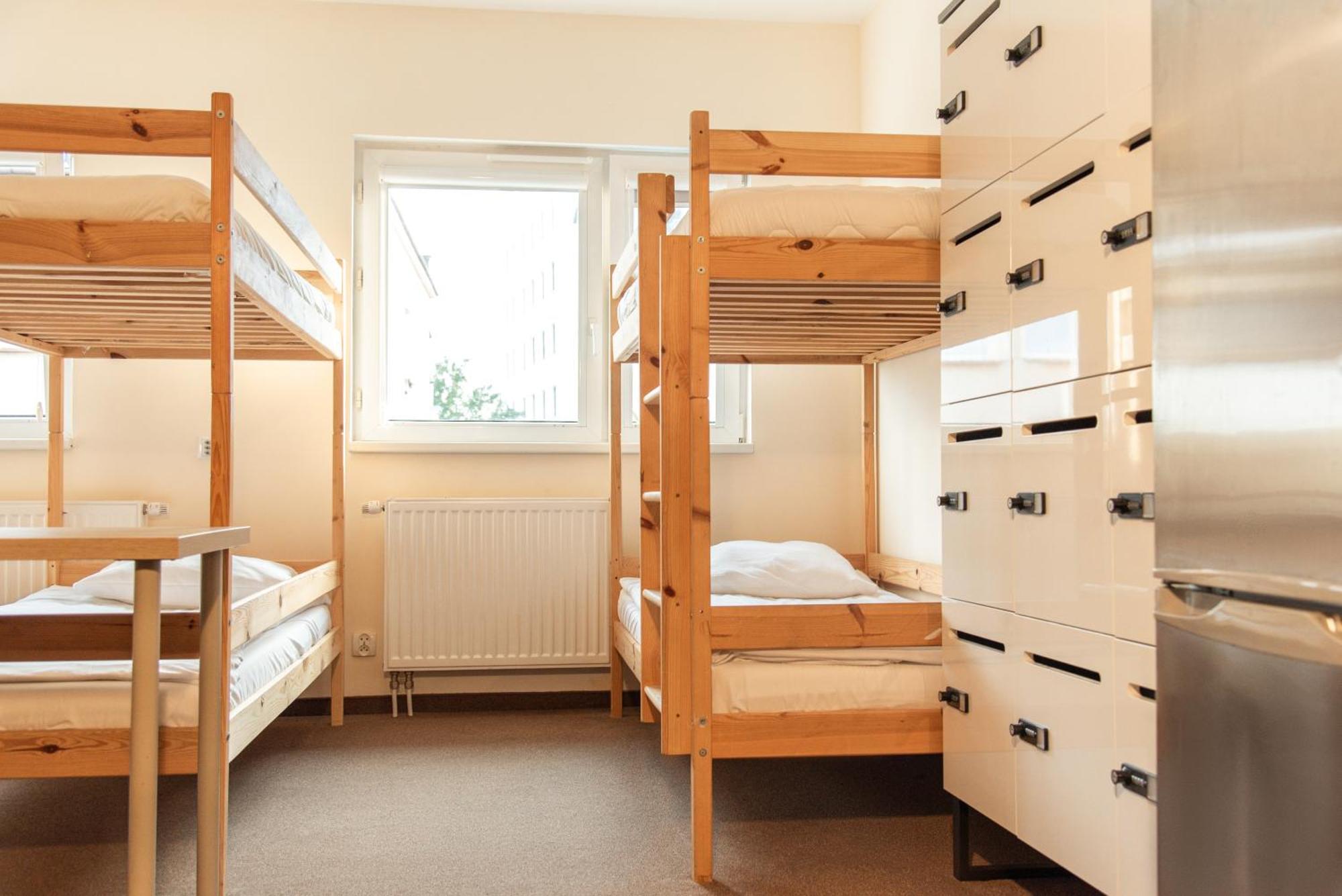 Luxhostel24 Варшава Экстерьер фото