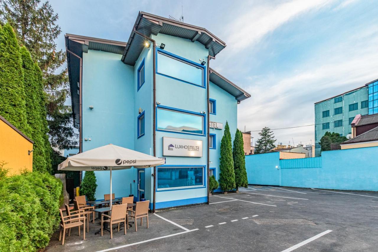 Luxhostel24 Варшава Экстерьер фото